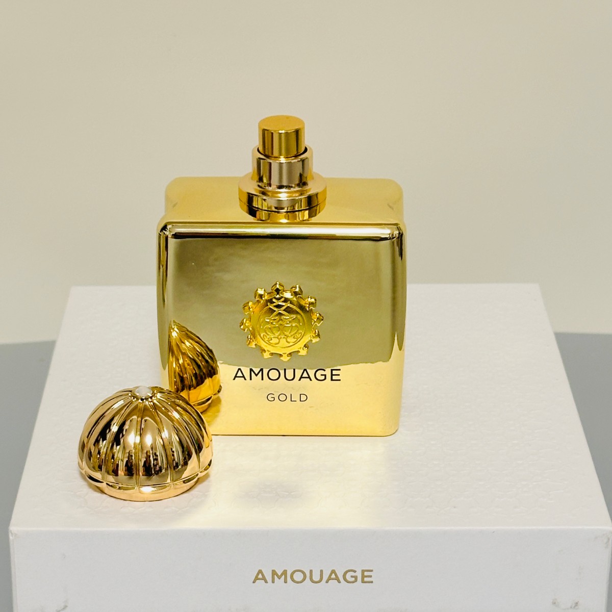 Amouage Gold Woman EDP 100ml 3 - đánh giá và giá Vintage Collectible Perfume Bottles