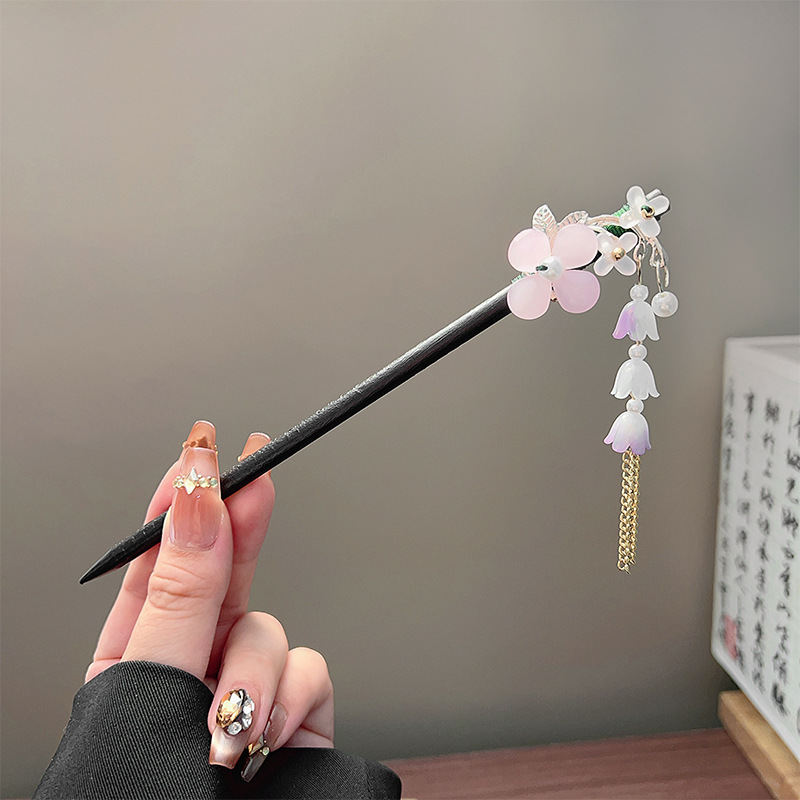 Classic Tassel Hair Stick Blac - đánh giá và giá Vintage Collectible Item